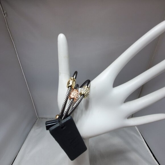 Armani Exchange Mixed Metal Cable Cuff Bracelets – Set of 3 - Picture 10 of 12